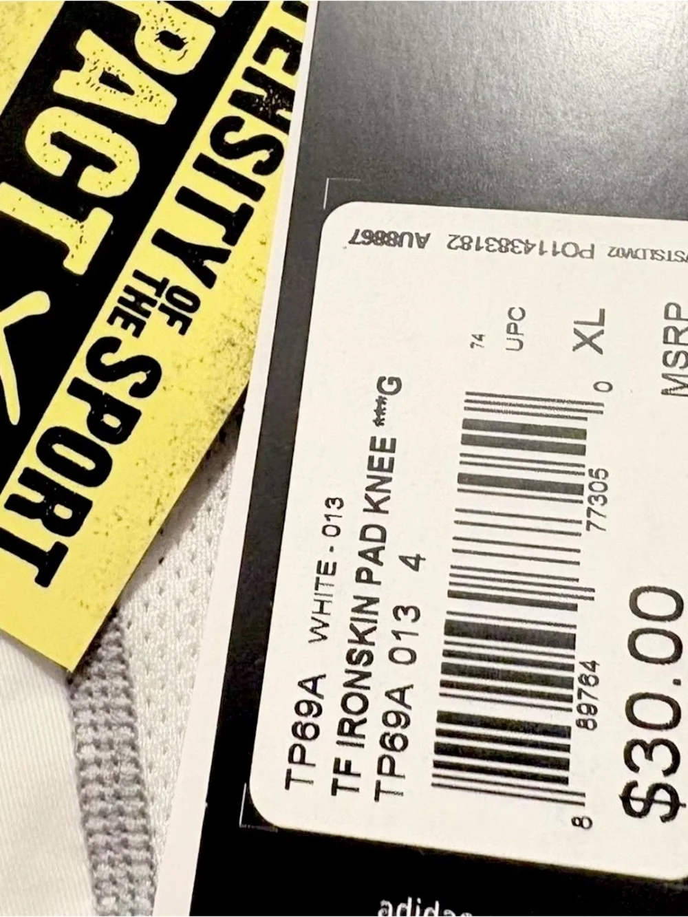 adidas TF IRONSKIN PAD KNEE in white Size XL it's only one.